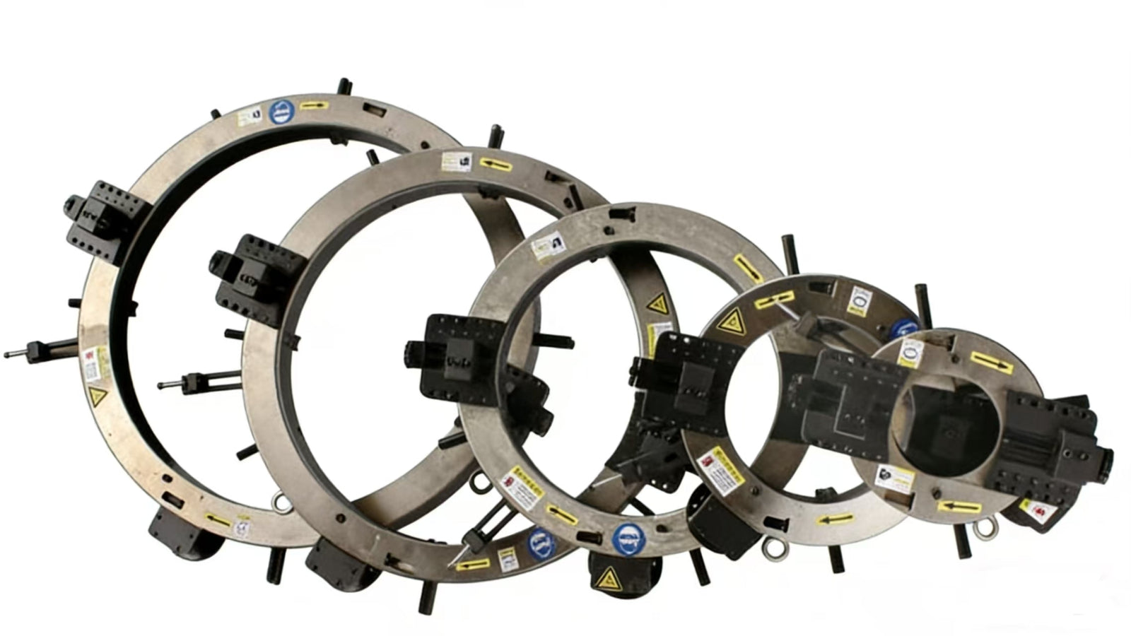 High-precision U and V type bevel profiles on heavy-wall carbon steel pipe, processed by FYID split-frame machine.